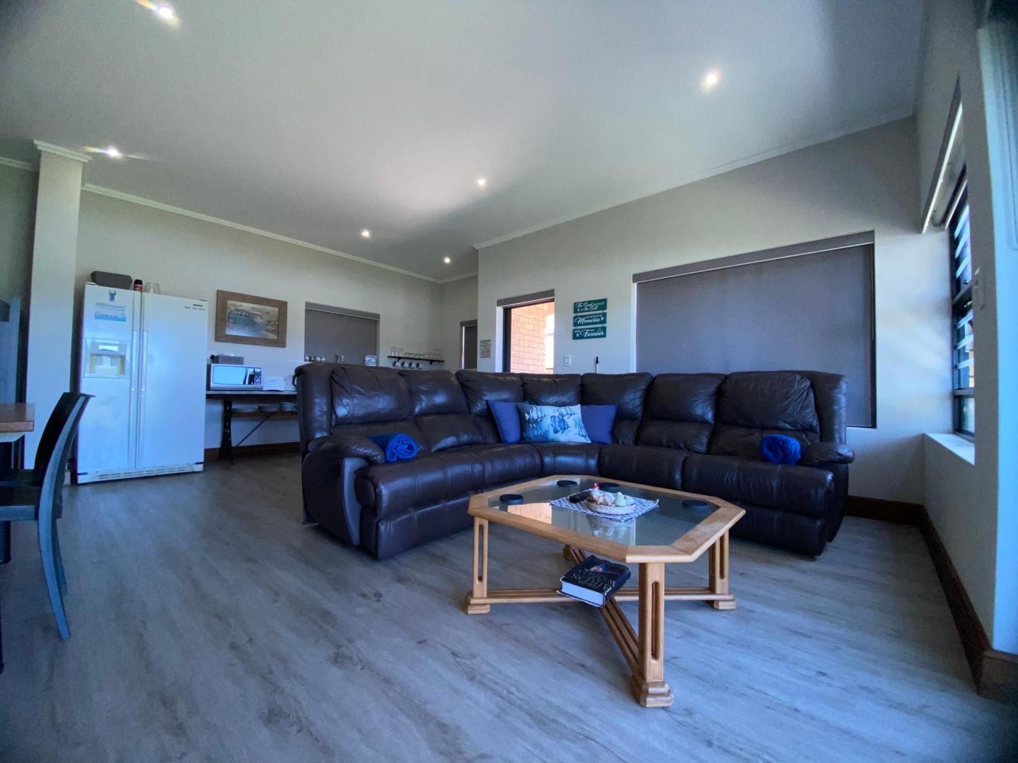 River Daze Stilbaai Buitenkant foto